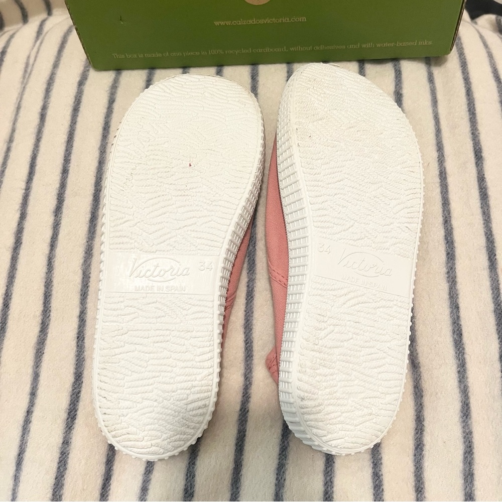 NIB VICTORIA kids canvas slip on sneaker 34 pink - Picture 3 of 5